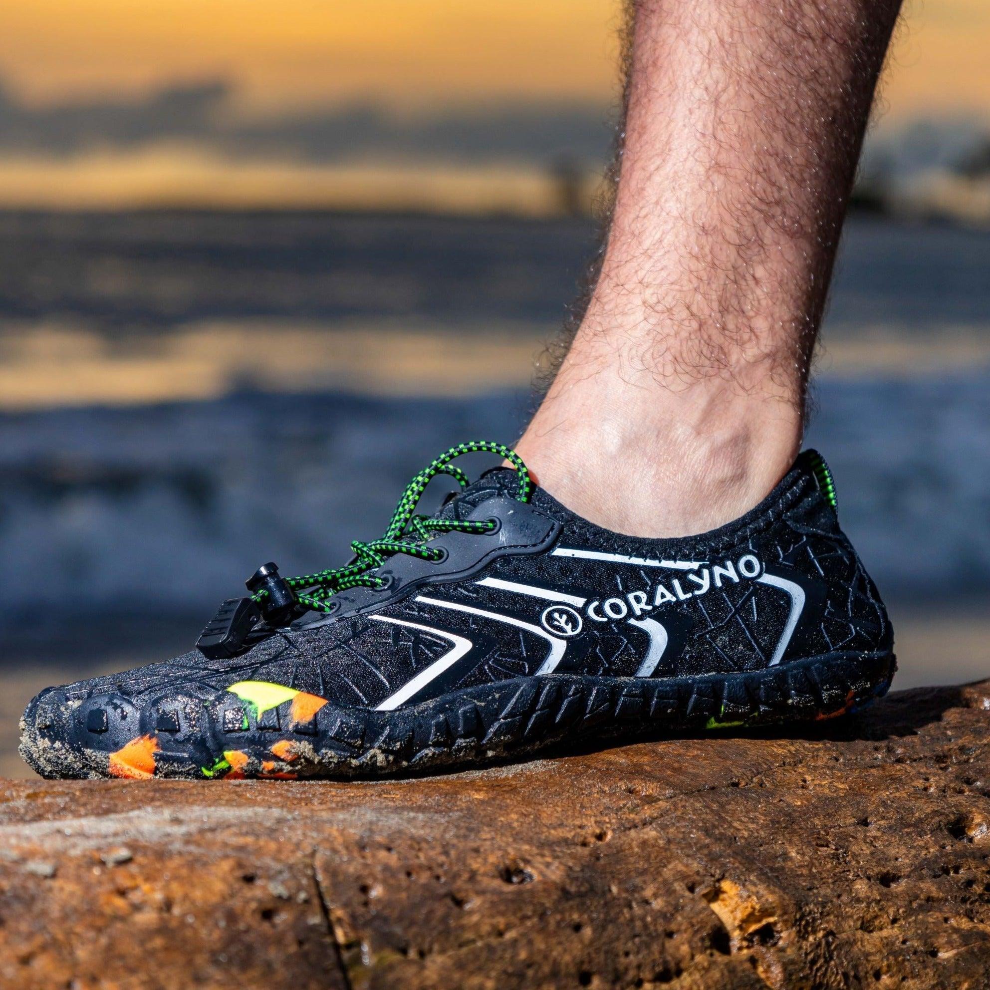 Negro Coralyno™ Zapatos acuáticos con cordones
